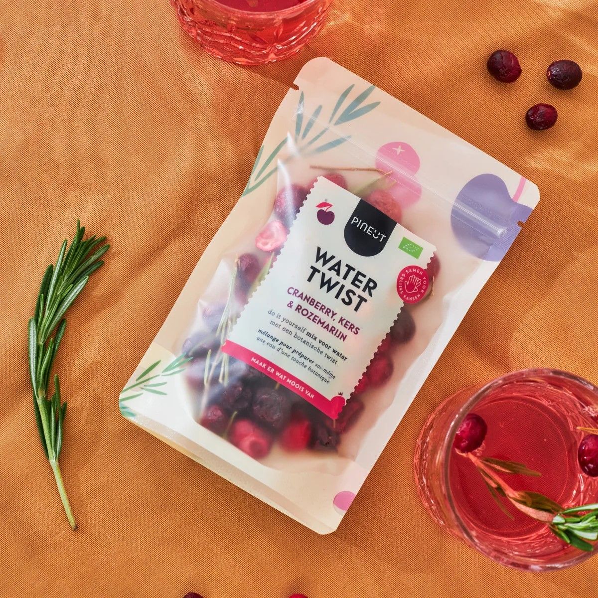Water met smaak | Watertwist | Pouchbag | Cranberry, Kers & Rozemarijn BIO